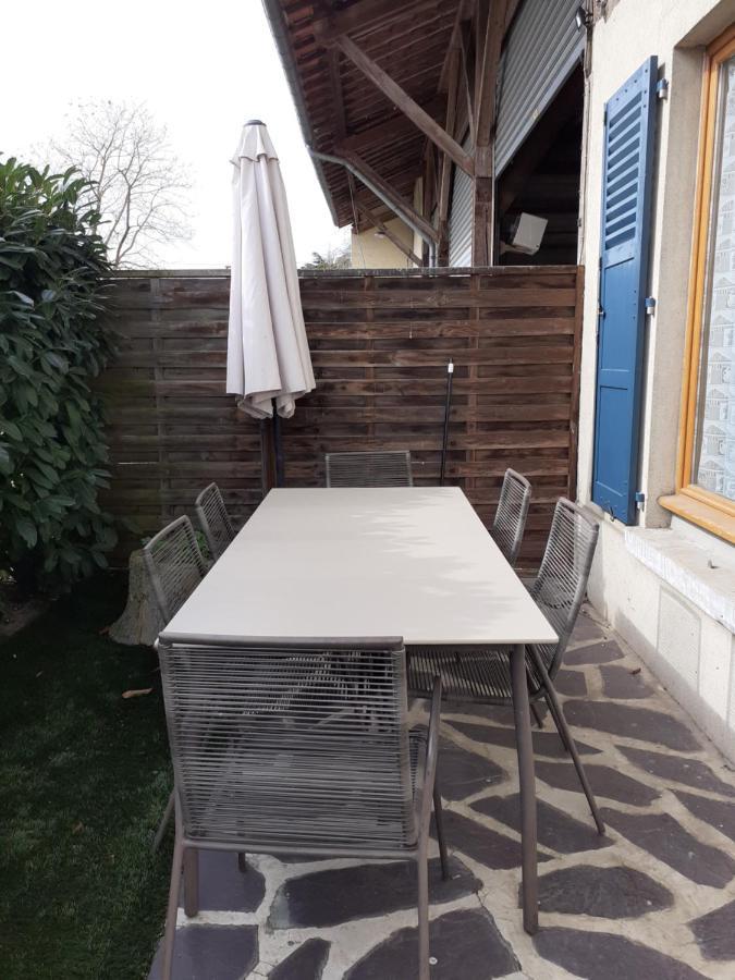 Gite 32 Rue Du Huit Mai Freneuse  Eksteriør billede